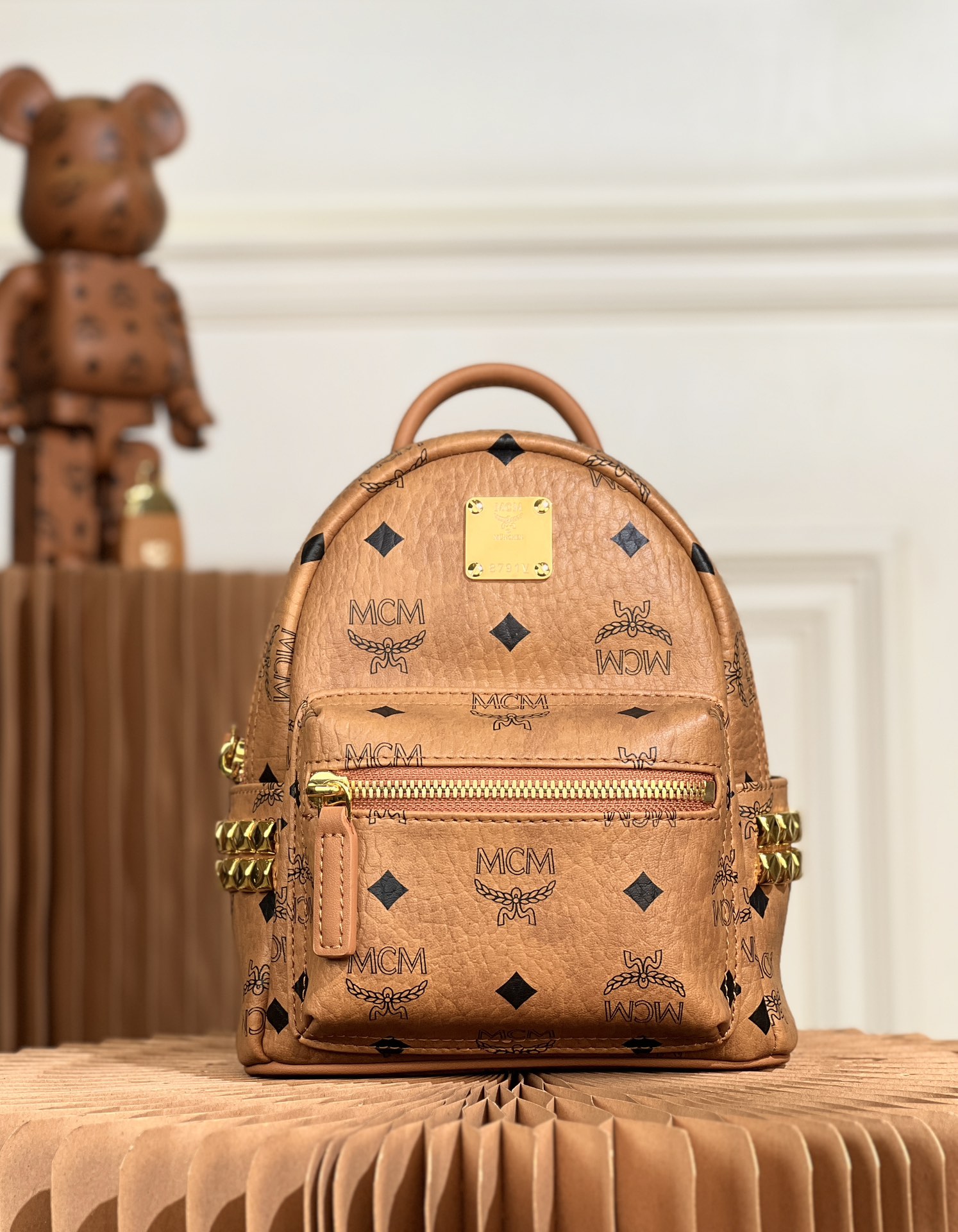 MCM_Backpack-10.0_x_17.5